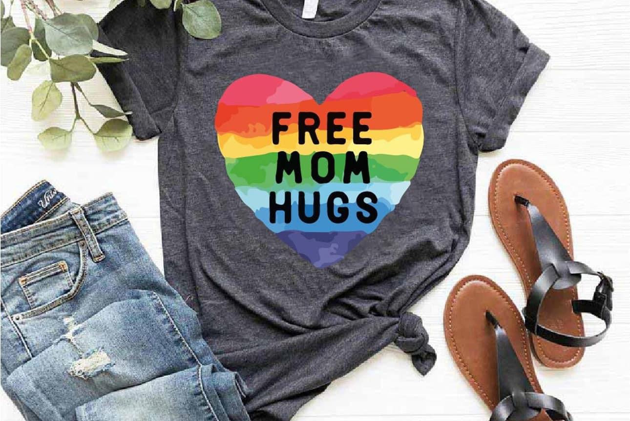 Free Mom Hugs Heart T-shirt