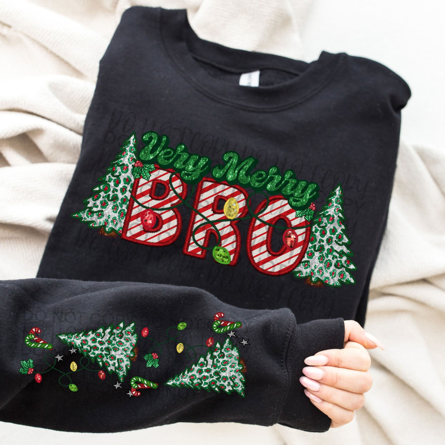 Very Merry Family 3 Sweatshirt